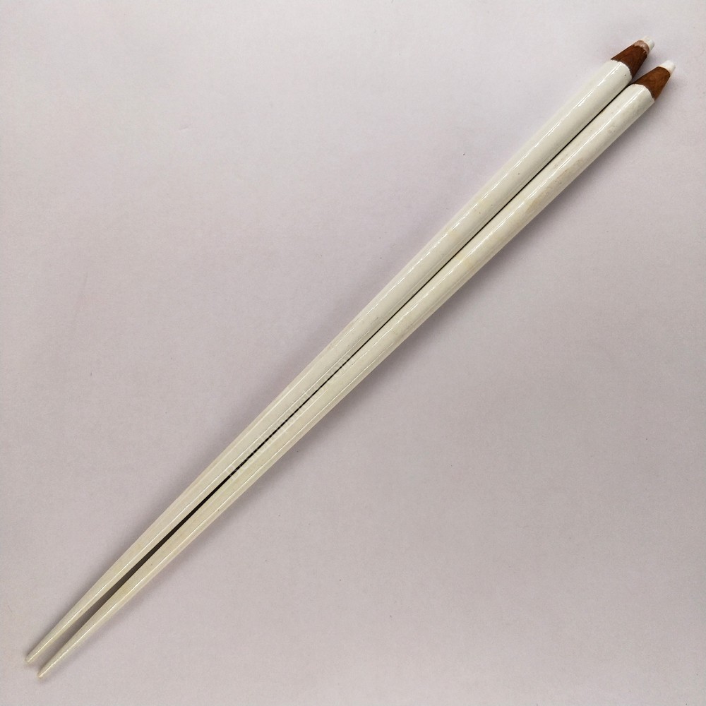 White chopsticks