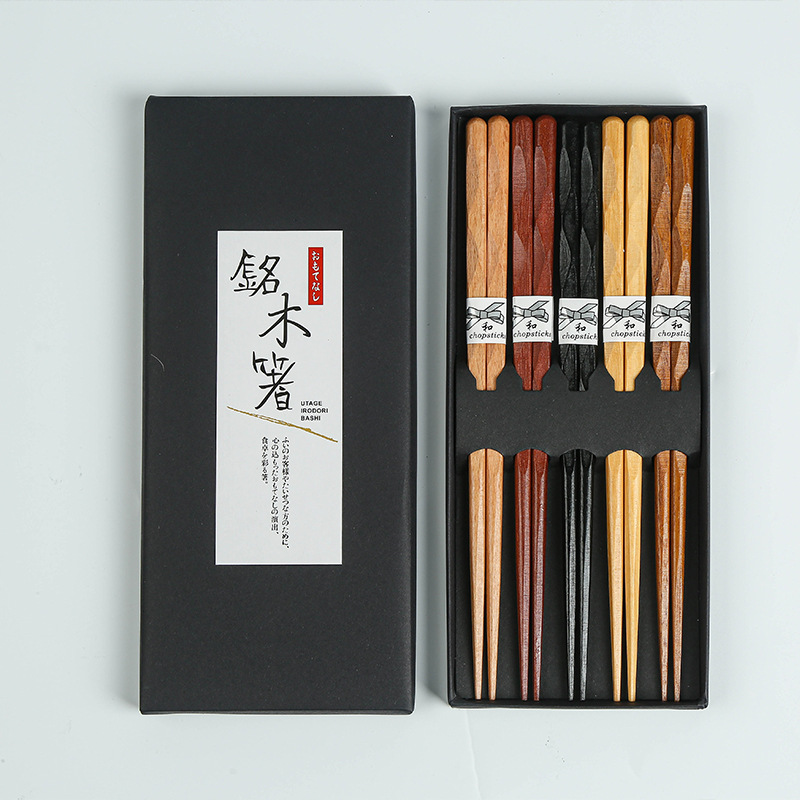 5 Pairs Japanese Sushi Reusable Hand-carved Natural Wooden Chopsticks